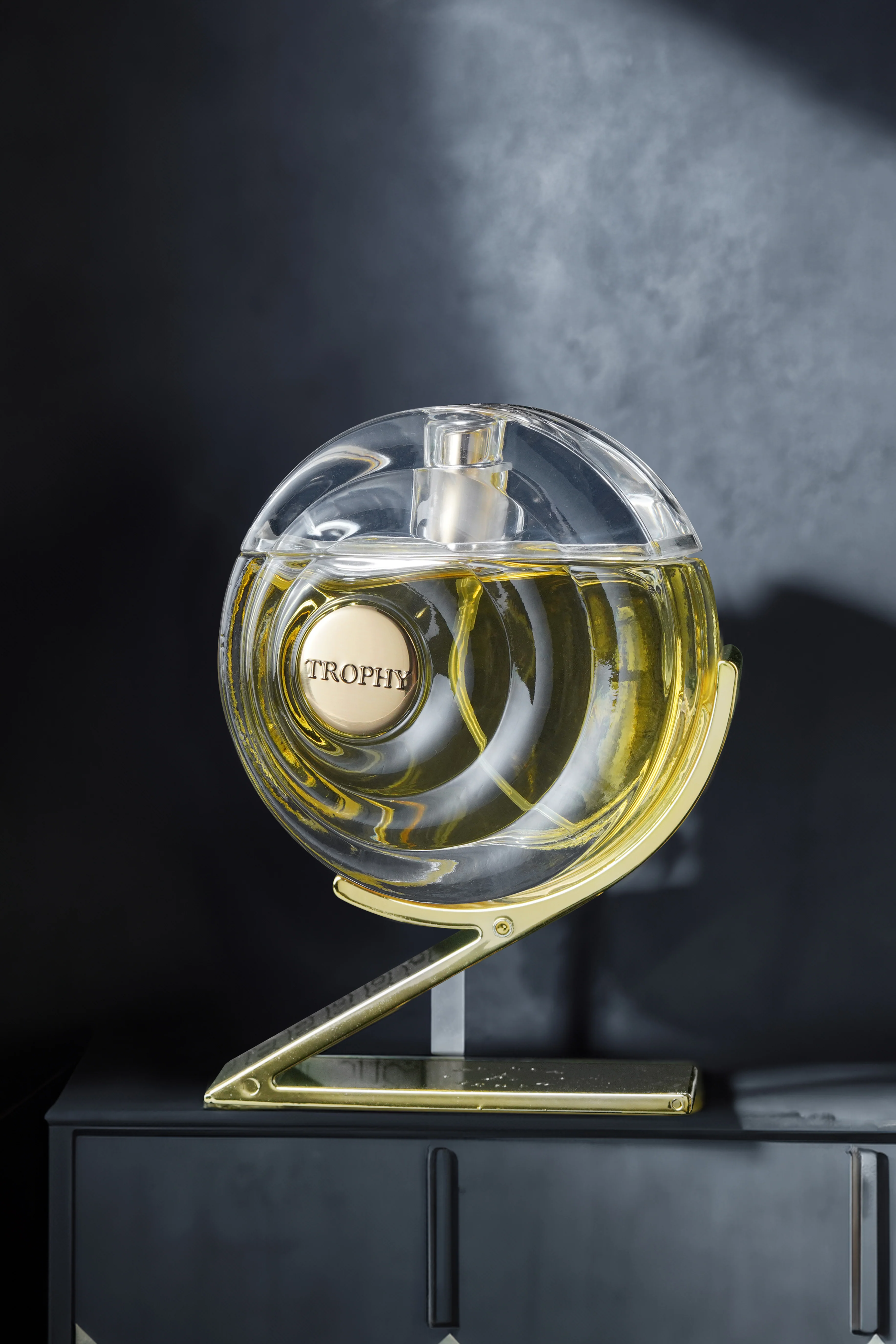 TROPHY – EAU DE PERFUM - Image 3